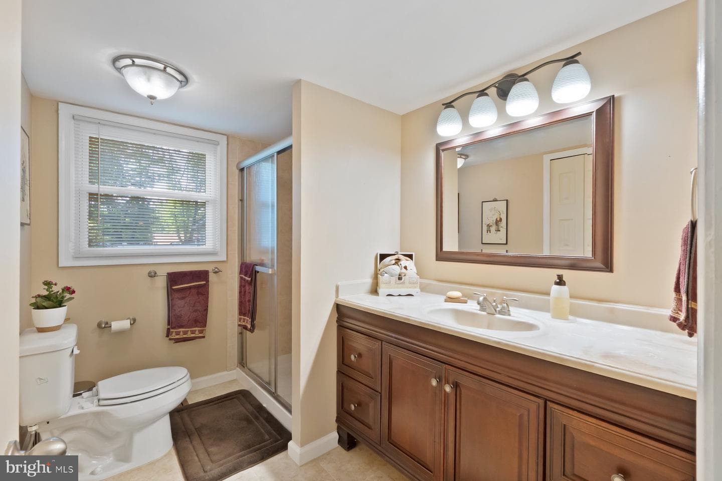 2 Broomall Court photo 33
