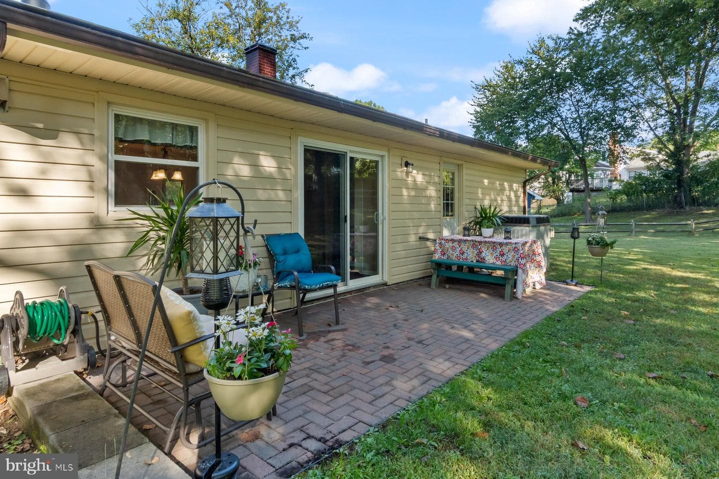 2 Broomall Court photo 4