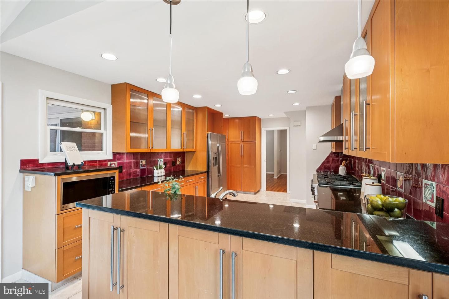 9409 Linden Avenue photo 11