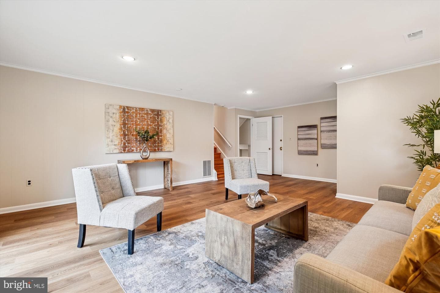 9409 Linden Avenue photo 18