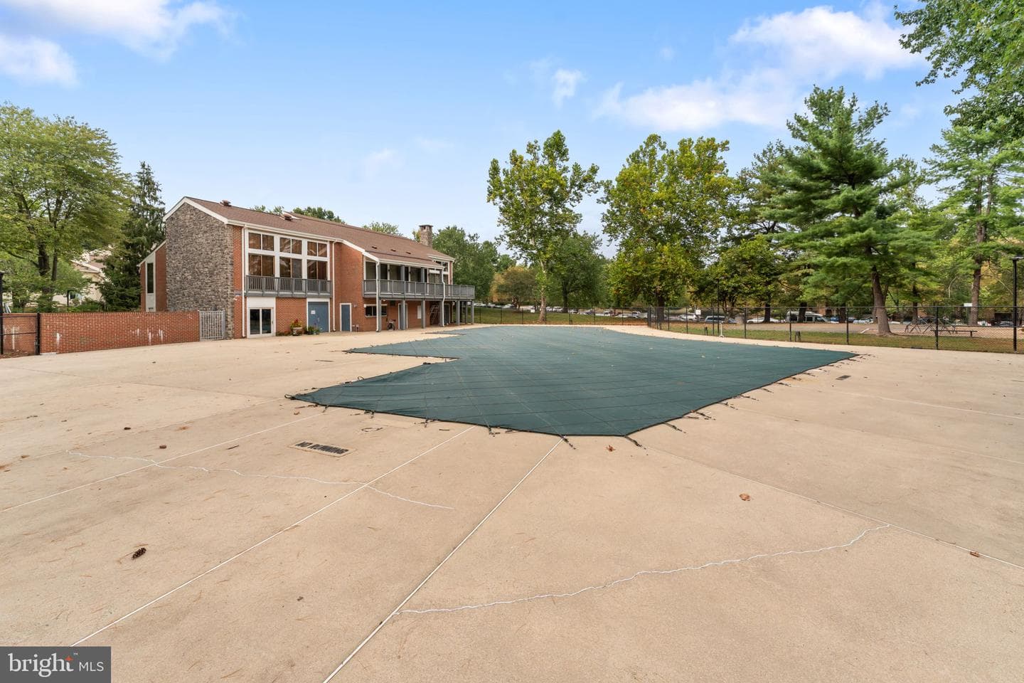 18040 Chalet Drive #15-201 photo 23