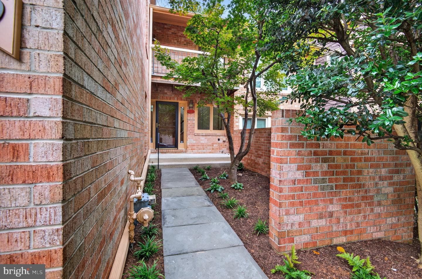 7819 Whiterim Terrace photo 3