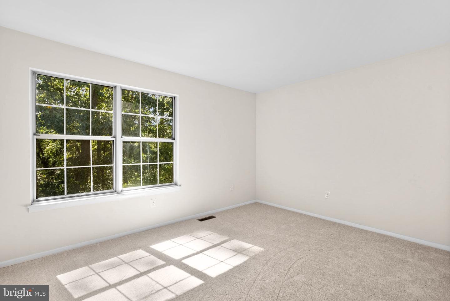 9704 Stanton Hall Court photo 37