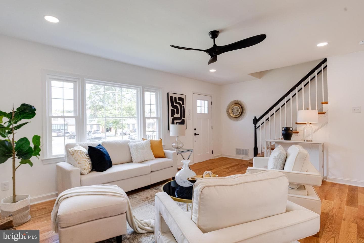 9518 Old Georgetown Road photo 8