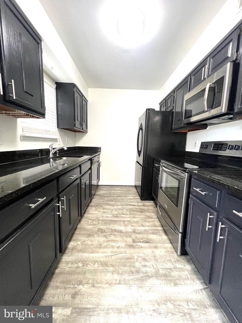 13104 Cherry Bend Terrace photo 2