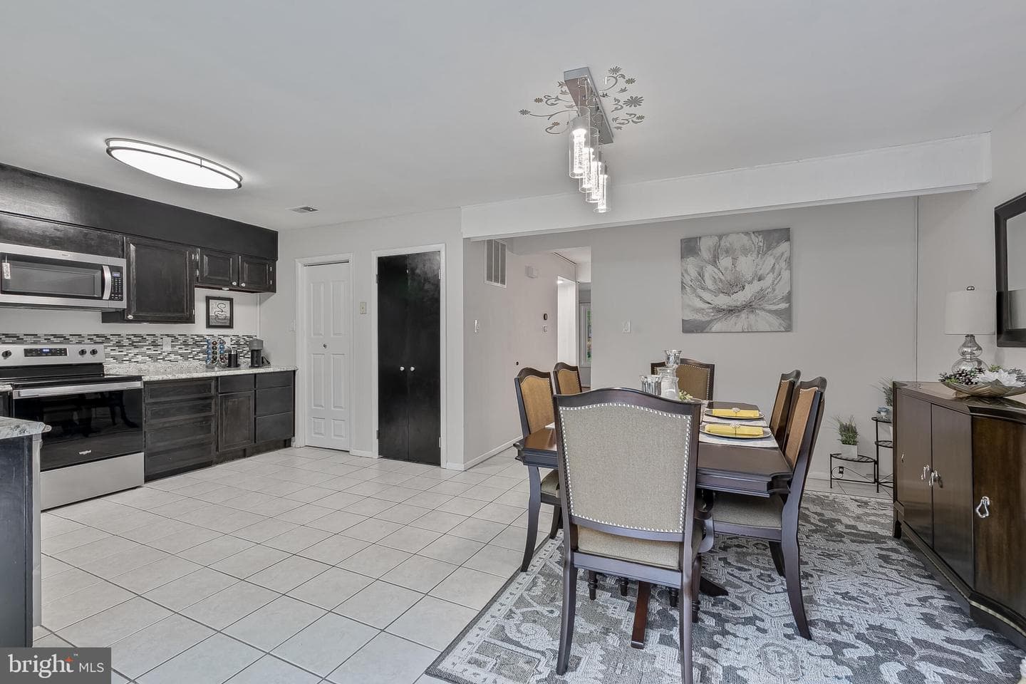 9108 Centerway Road photo 9
