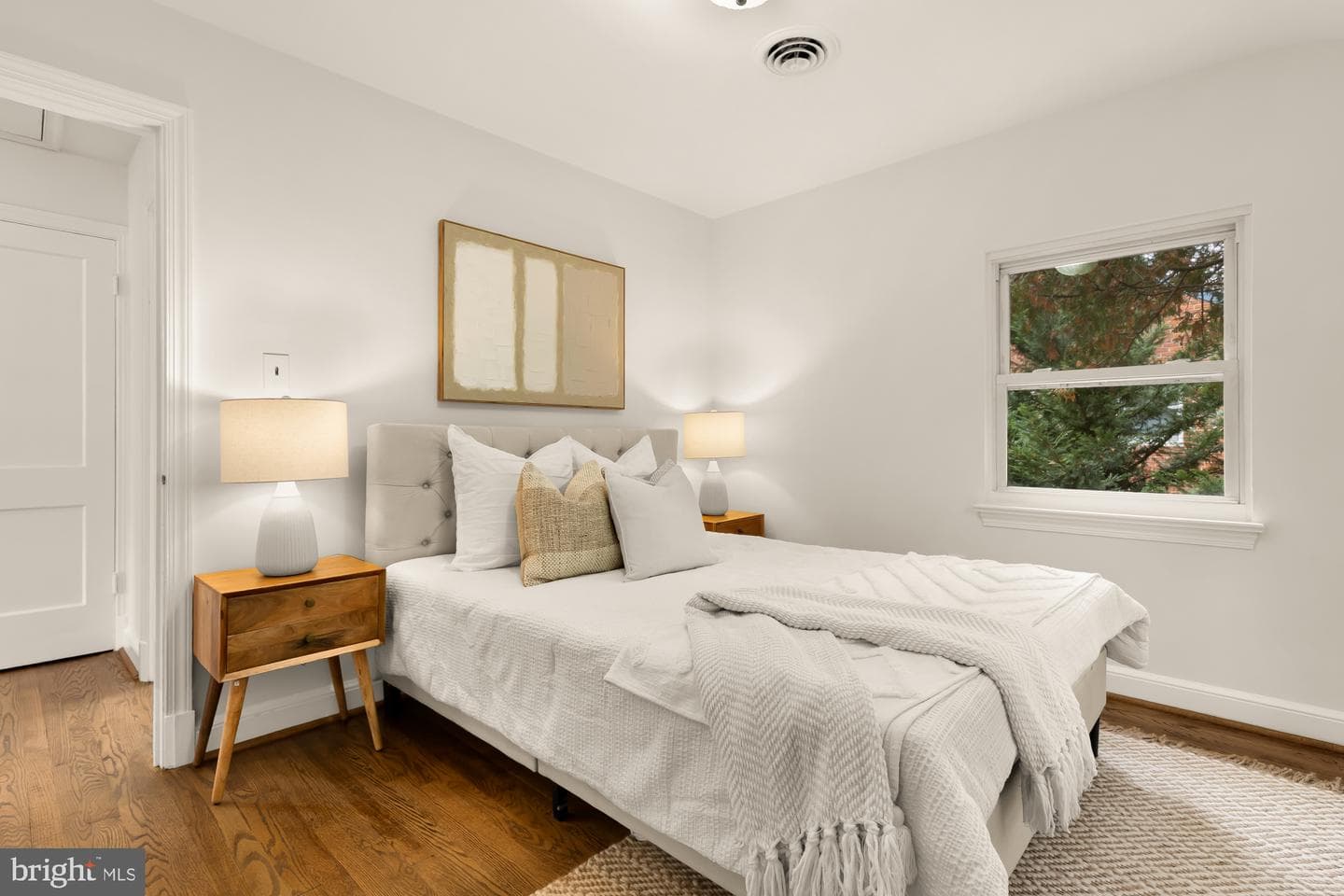 905 Malcolm Drive photo 23