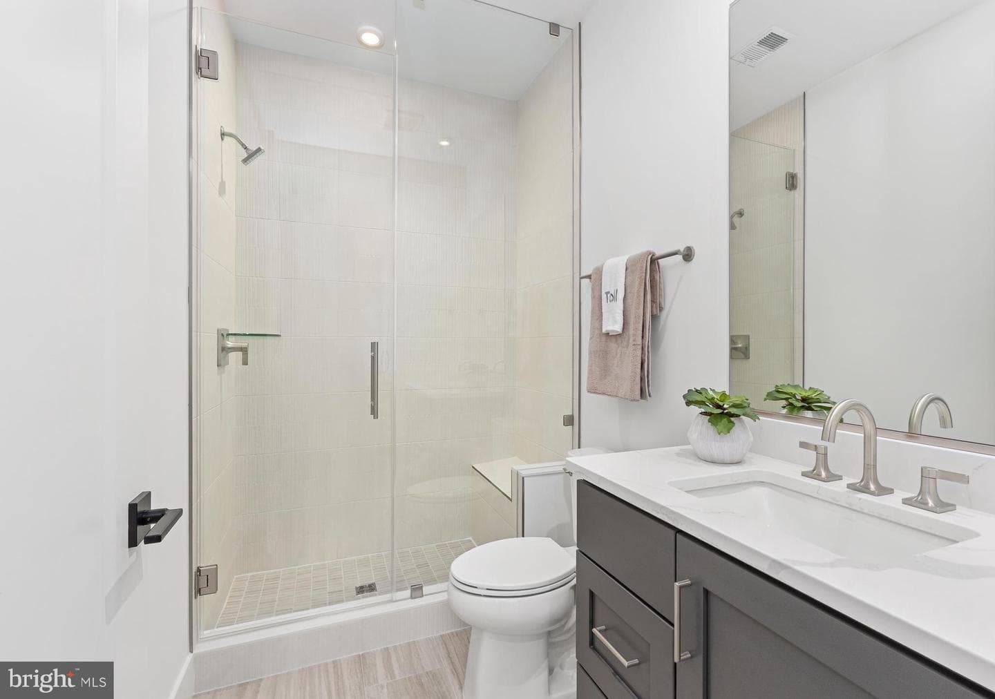 8603 Erdem Place photo 10