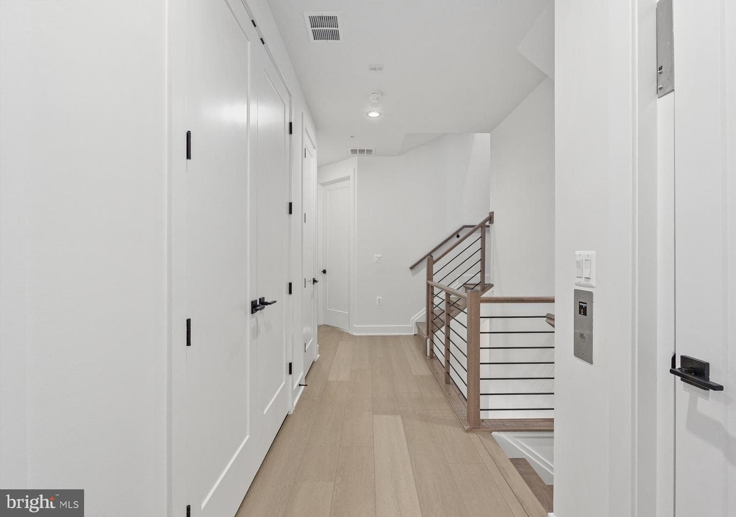8603 Erdem Place photo 16