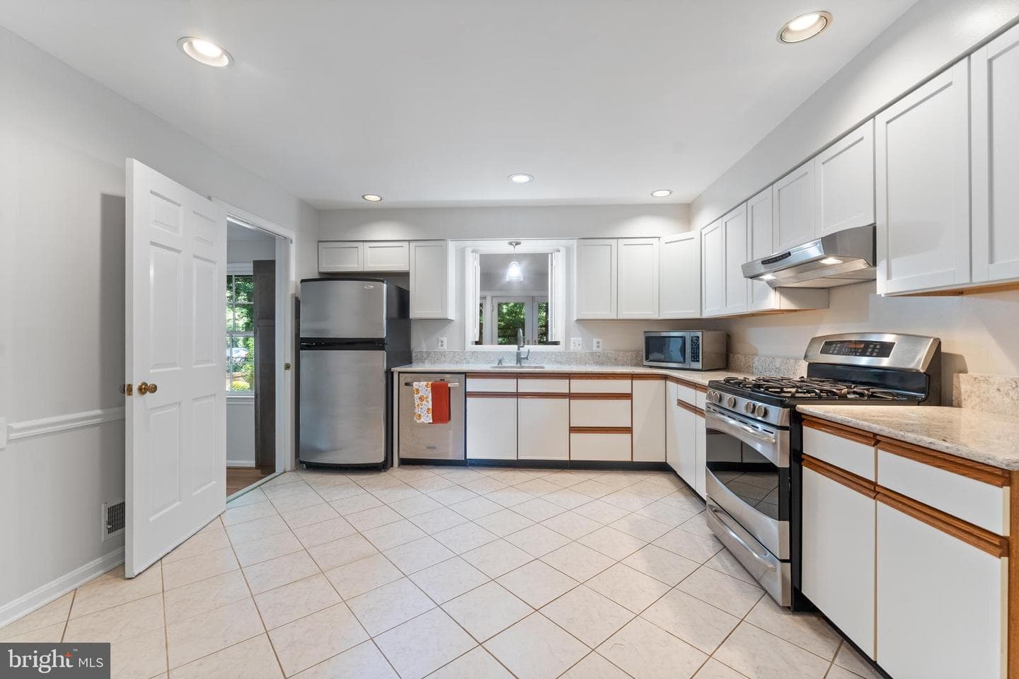 1707 Myrtle Road photo 8