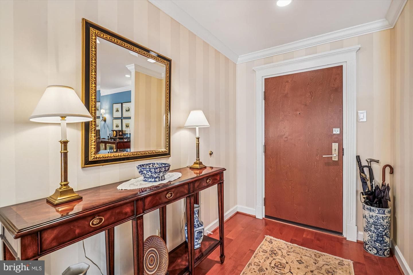4960 Sentinel Drive #10-302 photo 3