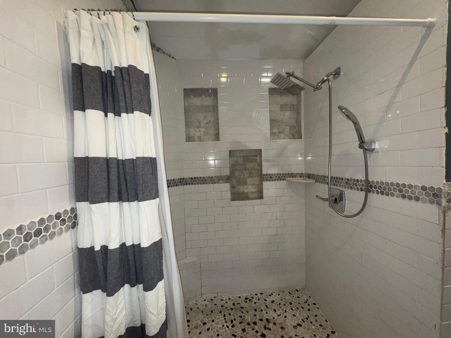 17100 King James Way photo 64