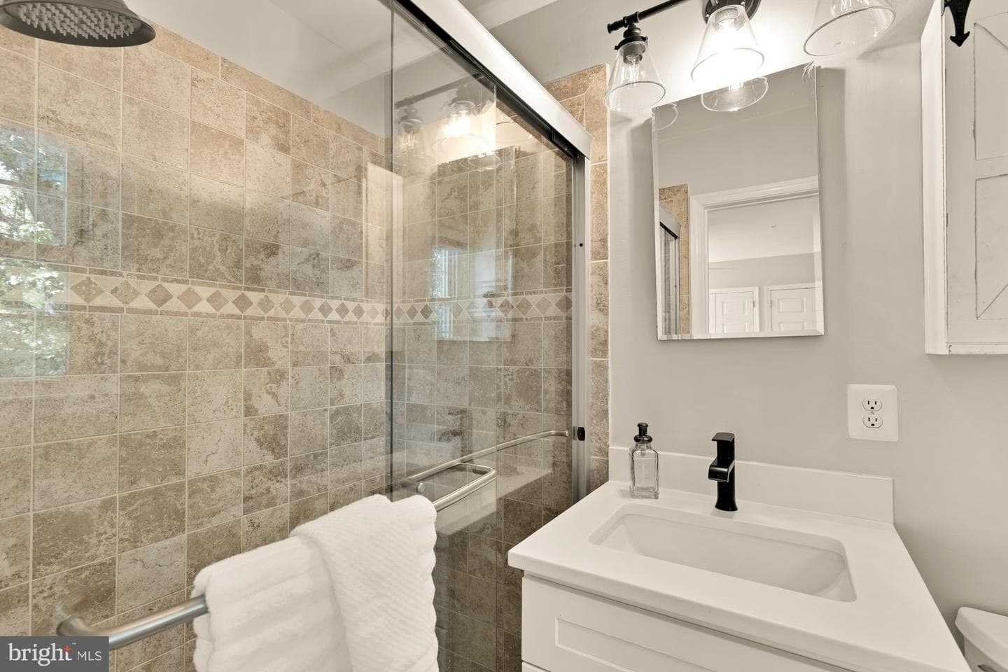 6405 Redwing Road photo 25
