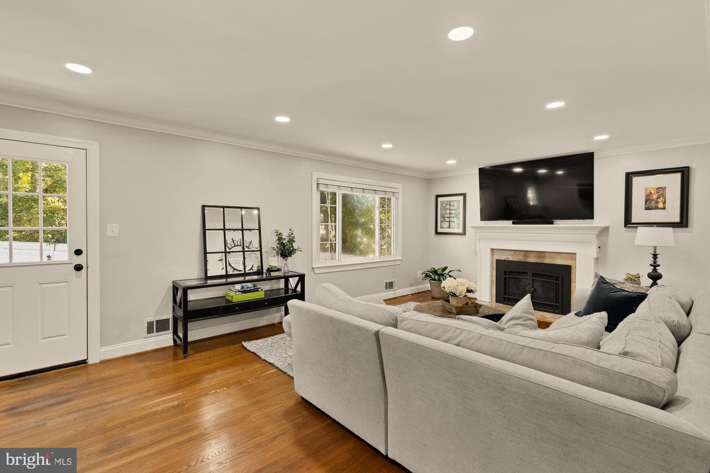 6405 Redwing Road photo 4