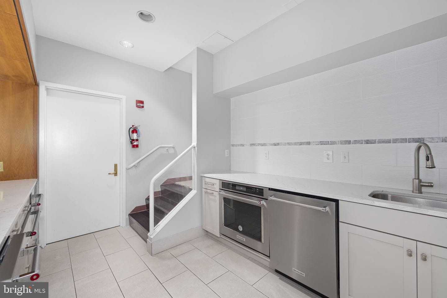 5600 Wisconsin Avenue #1-201 photo 39