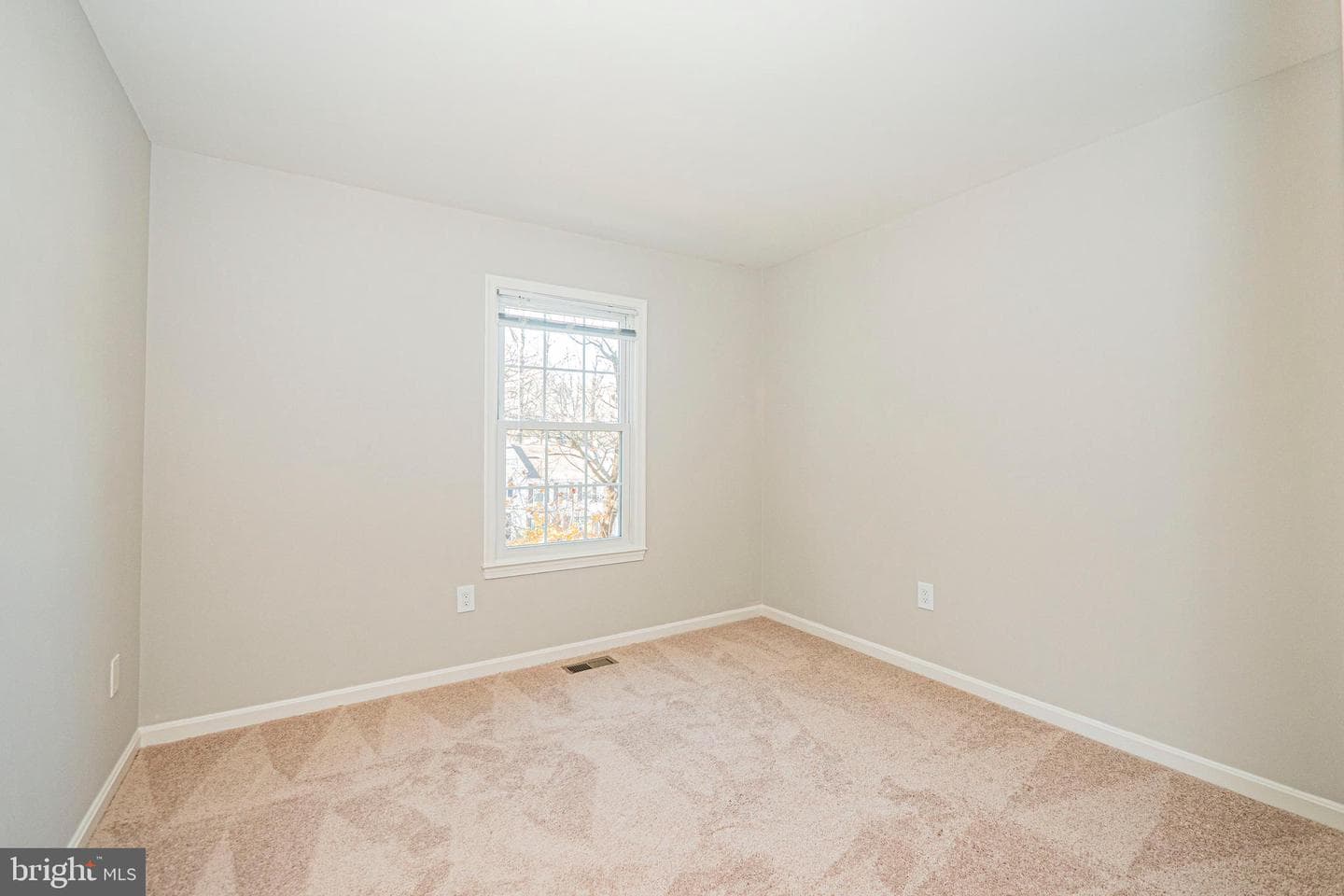 101 Kestrel Court photo 39