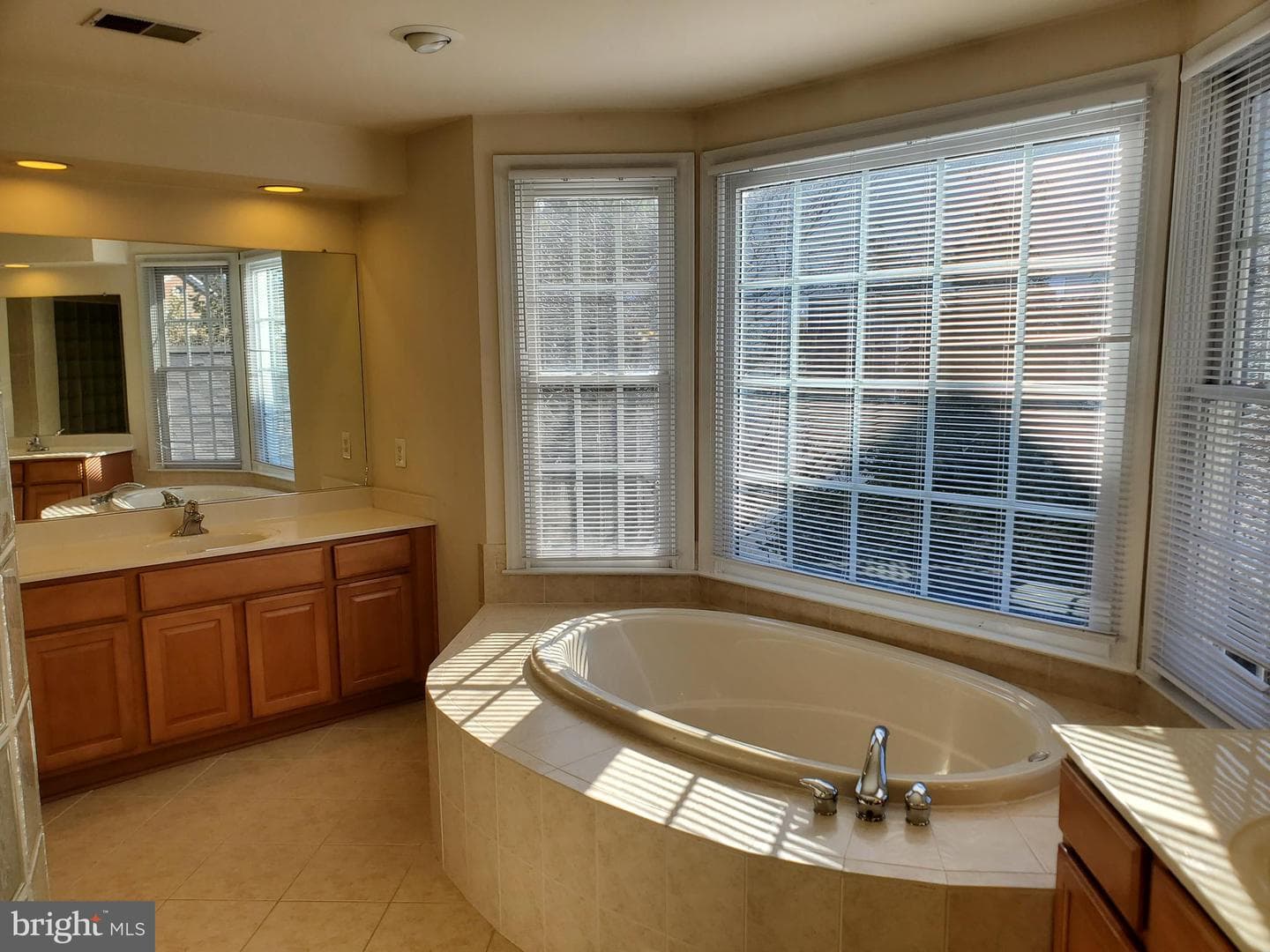 14418 Ashleigh Greene Road photo 17
