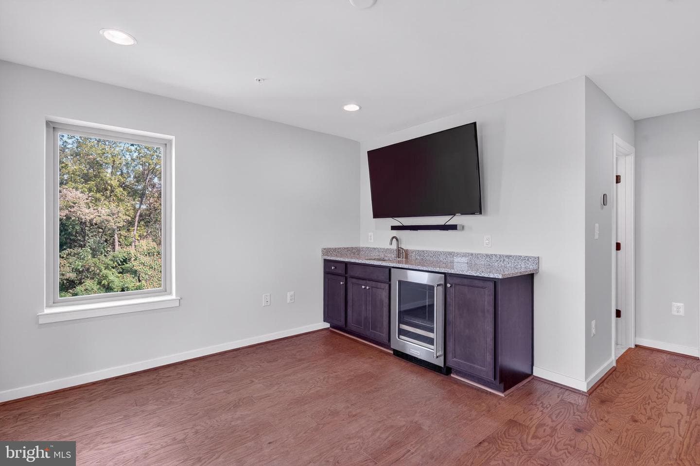 864 Thompson Crescent #44 photo 24