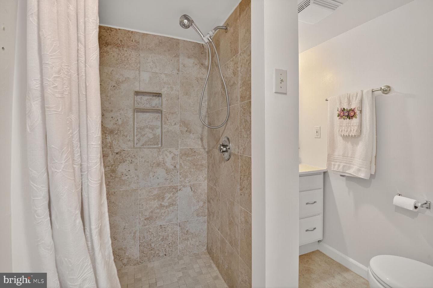 17813 Cottonwood Terrace photo 37