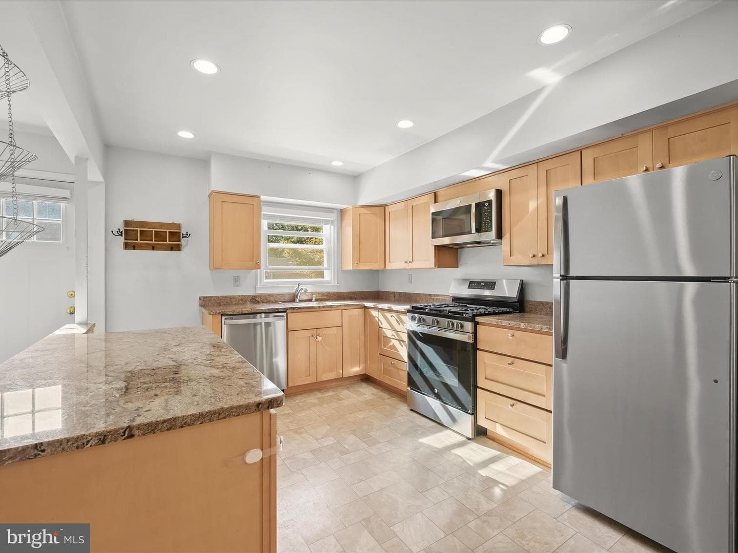 13214 Dumbarton Drive photo 22
