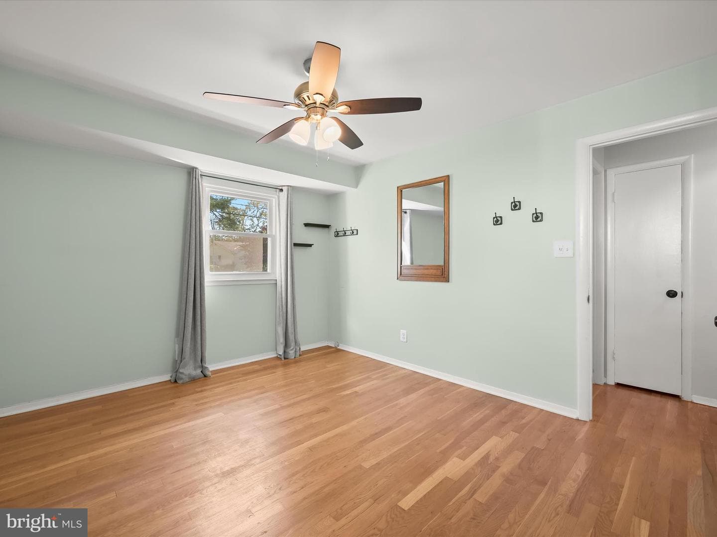 13214 Dumbarton Drive photo 27