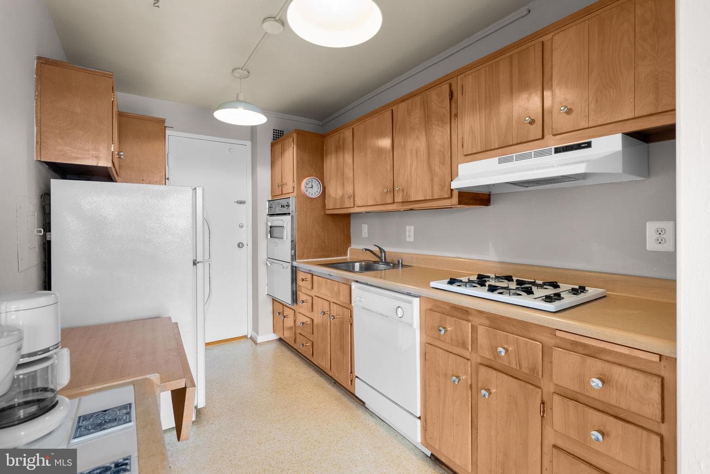 10401 Grosvenor Place #413 photo 19