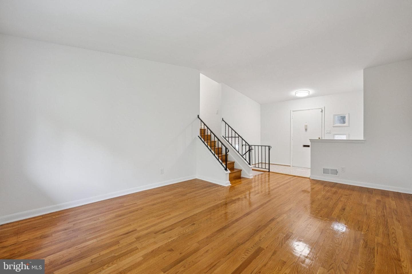 9801 Arbor Hill Drive photo 3