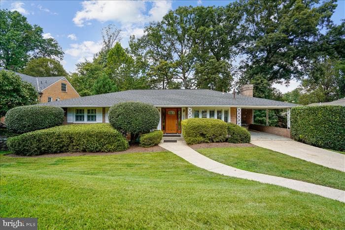 3303 Brooklawn Terrace photo 1