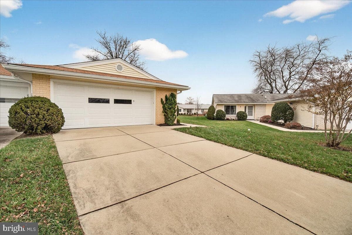9 Fitzhugh Court #71-B photo 3