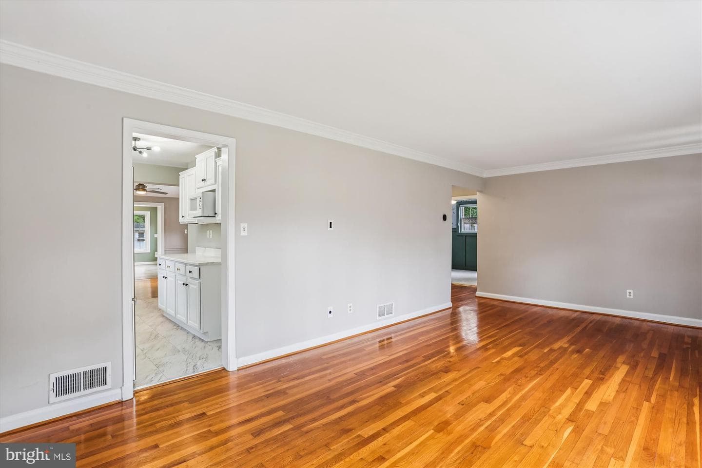 11515 Lund Place photo 9