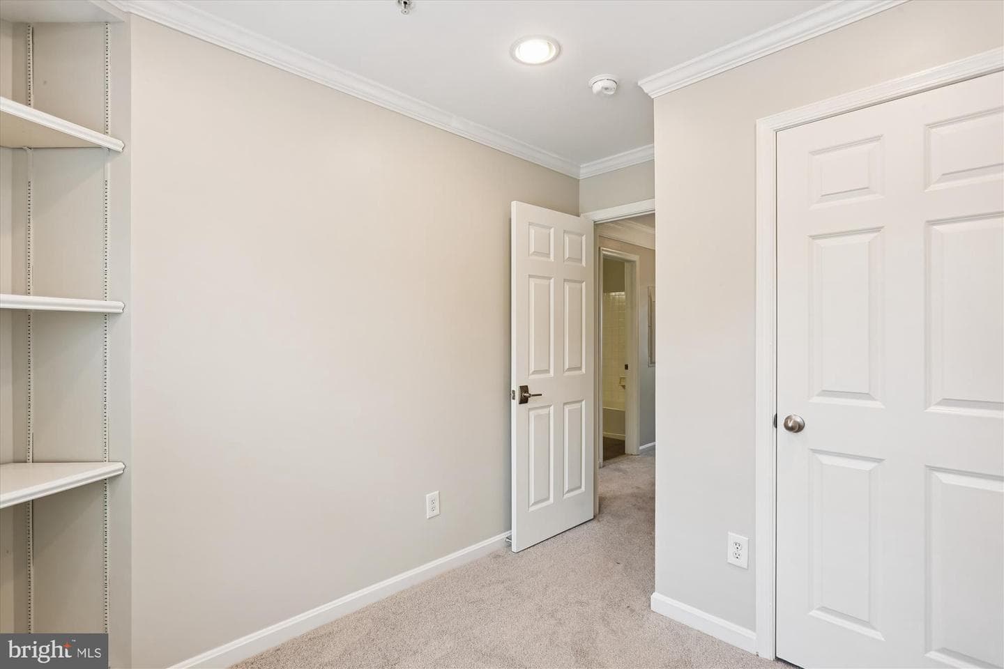 655 Gatestone Square Street photo 19