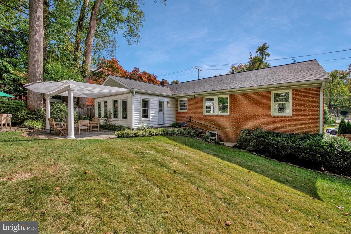 5811 Ridgefield Road photo 32