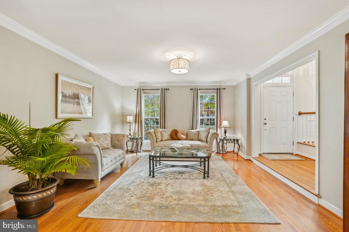 19906 Silverfield Drive photo 9