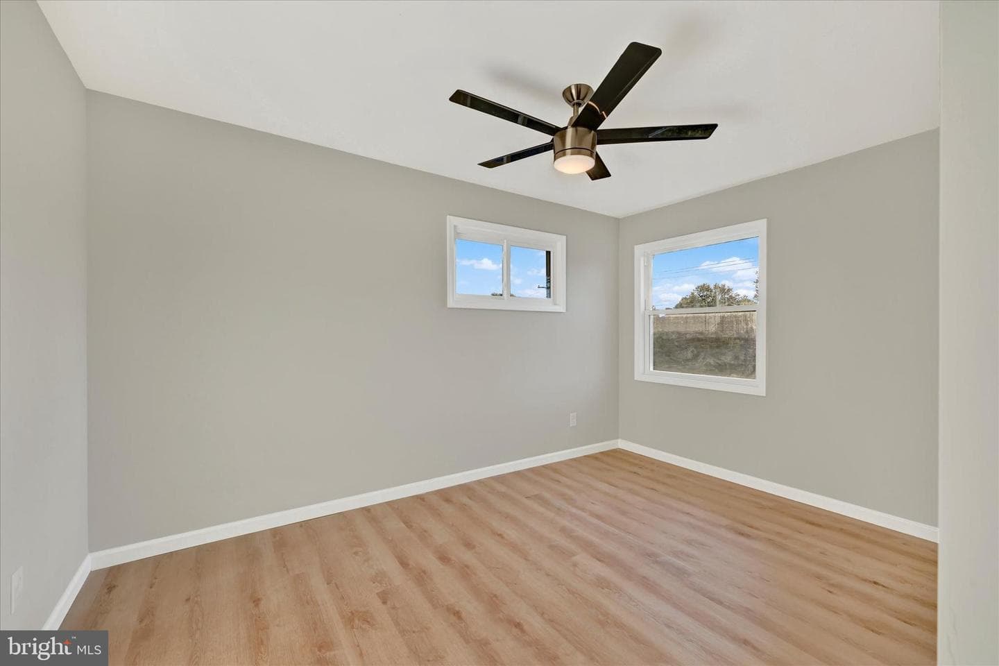 12106 Bluhill Road photo 12