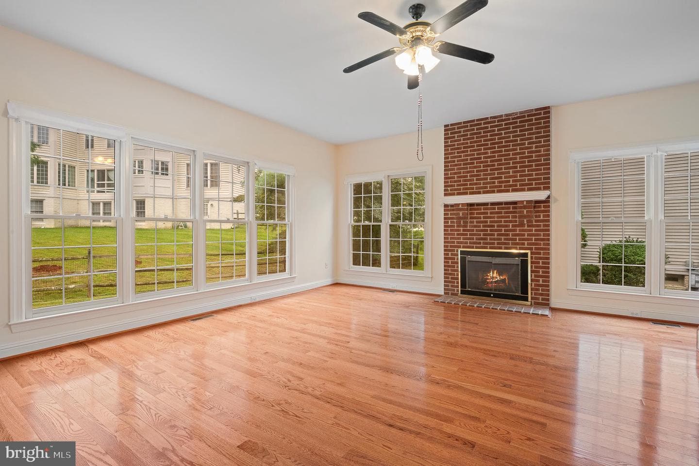 10604 Maplecrest photo 23