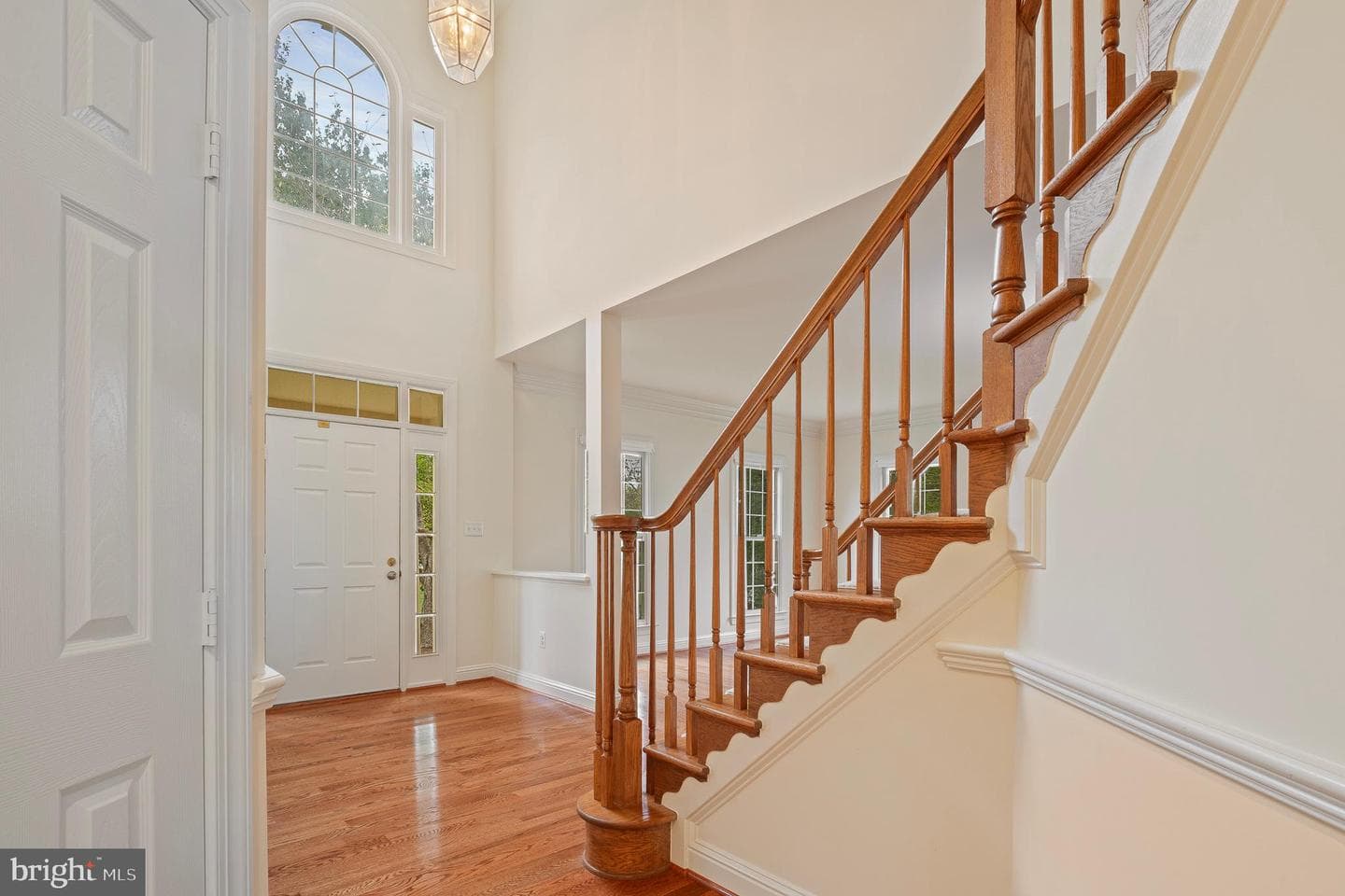 10604 Maplecrest photo 3