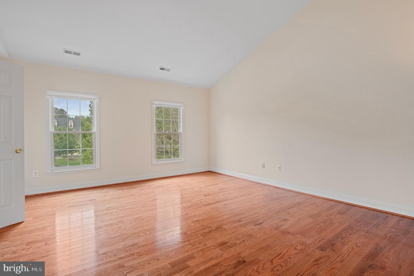 10604 Maplecrest photo 30