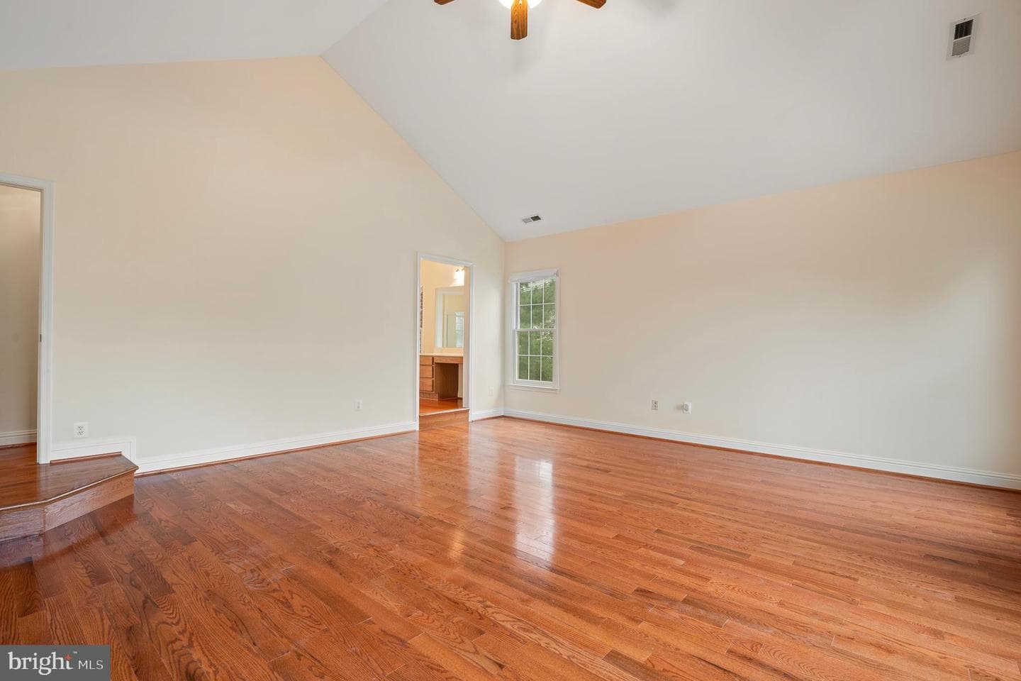 10604 Maplecrest photo 34