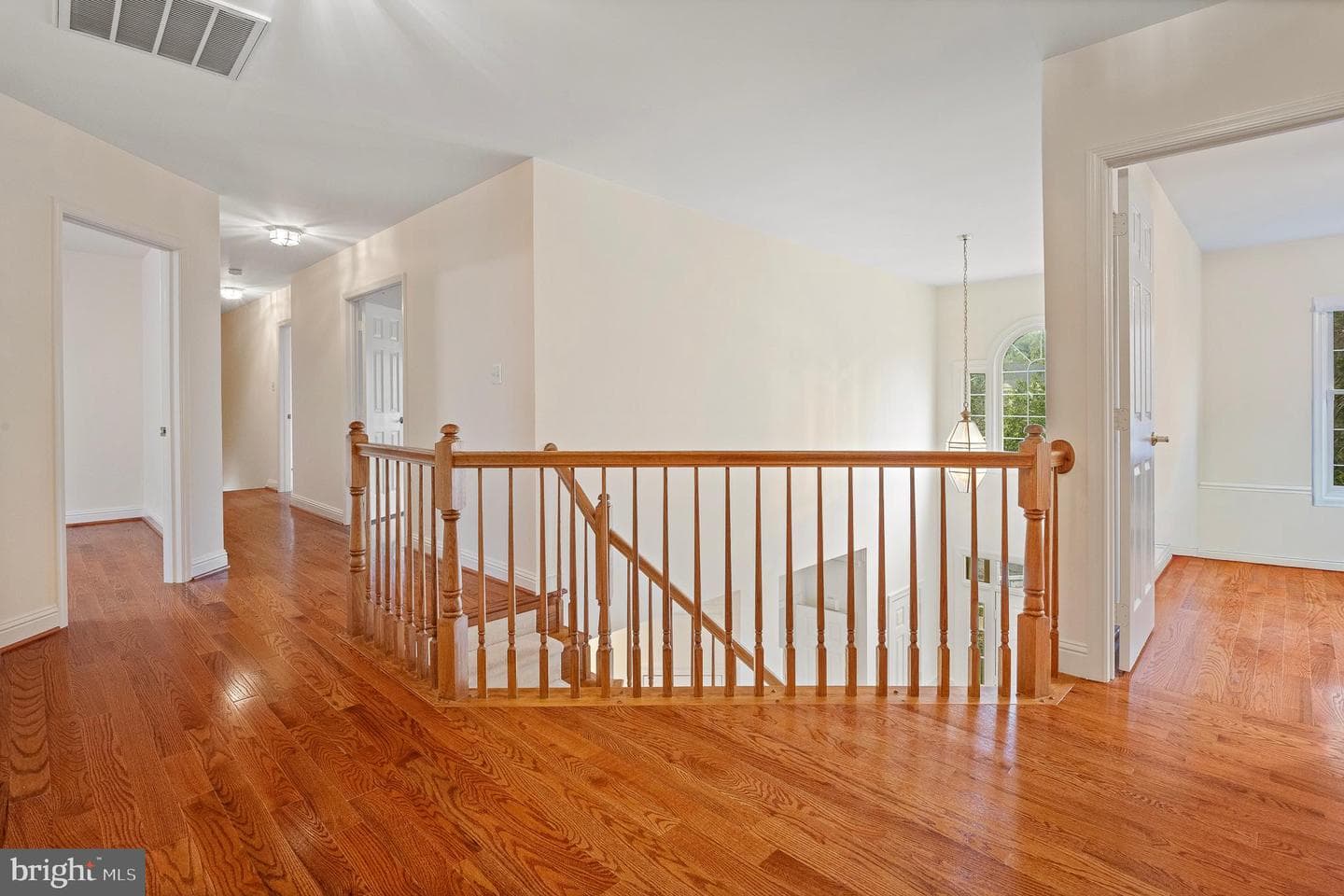 10604 Maplecrest photo 56