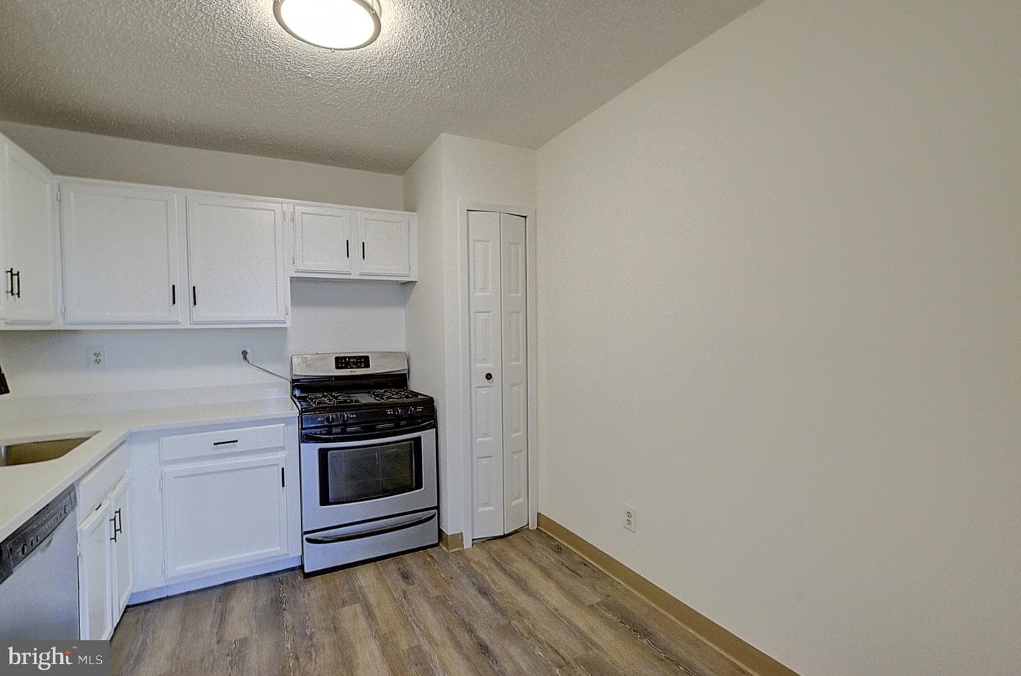 5225 Pooks Hill Road #324n photo 10
