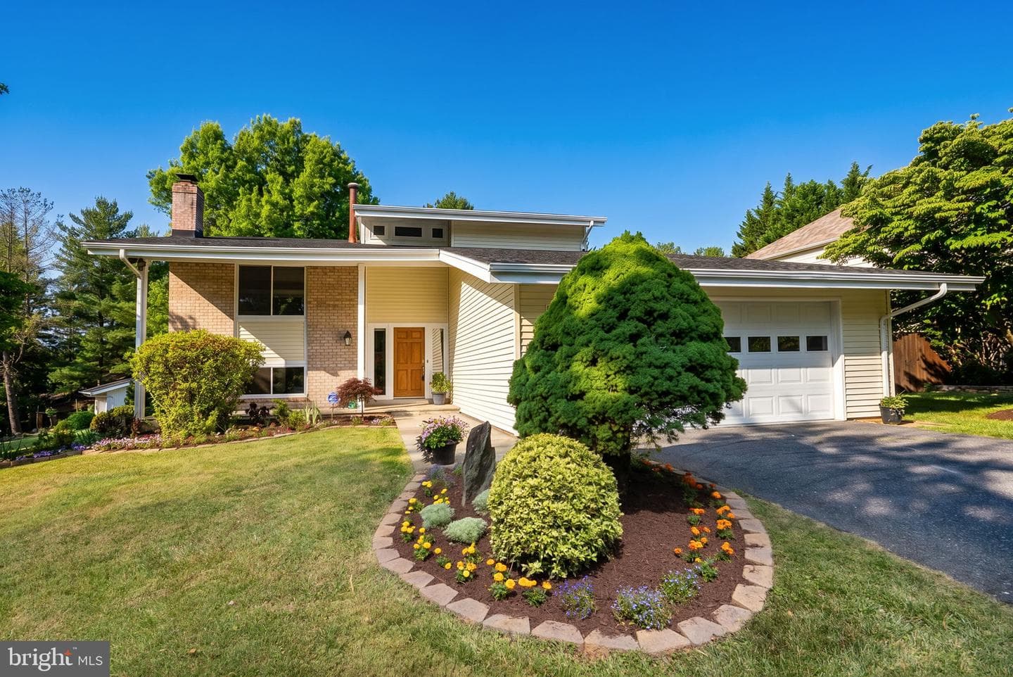11112 Broad Green Drive photo 1