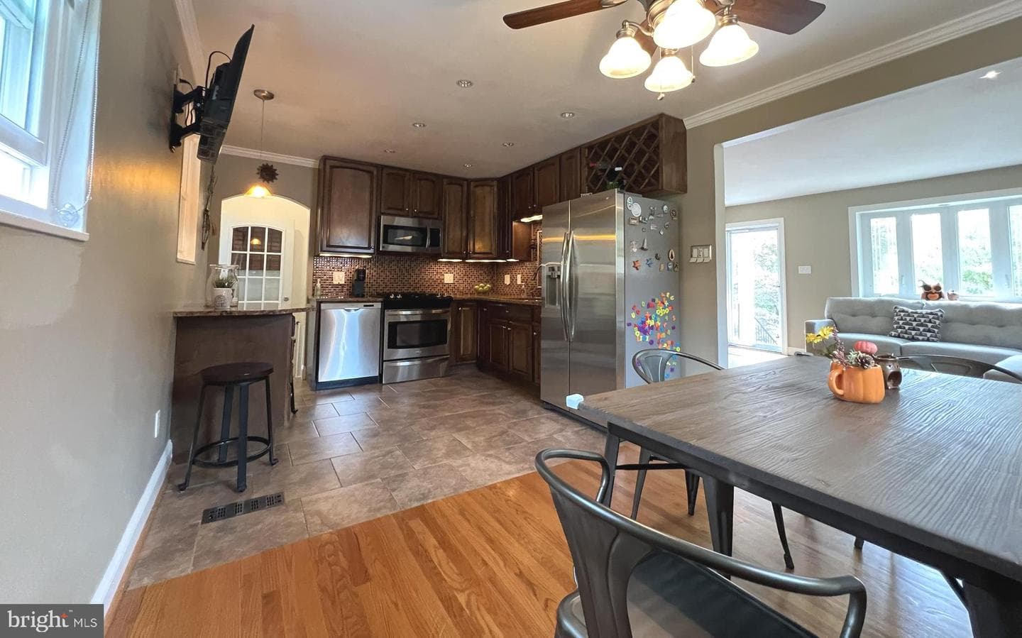 1001 Gabel Street photo 26