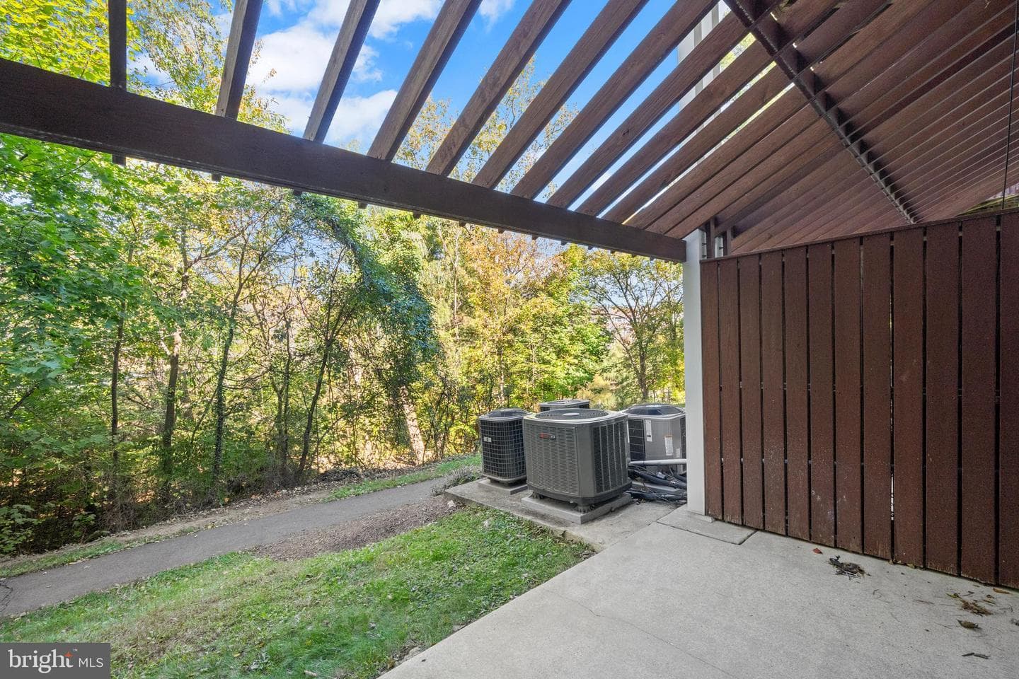18120 Windsor Hill Drive #106a photo 23