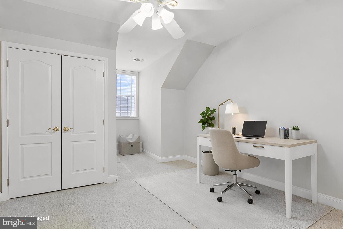 305 Redland Boulevard #402 photo 14