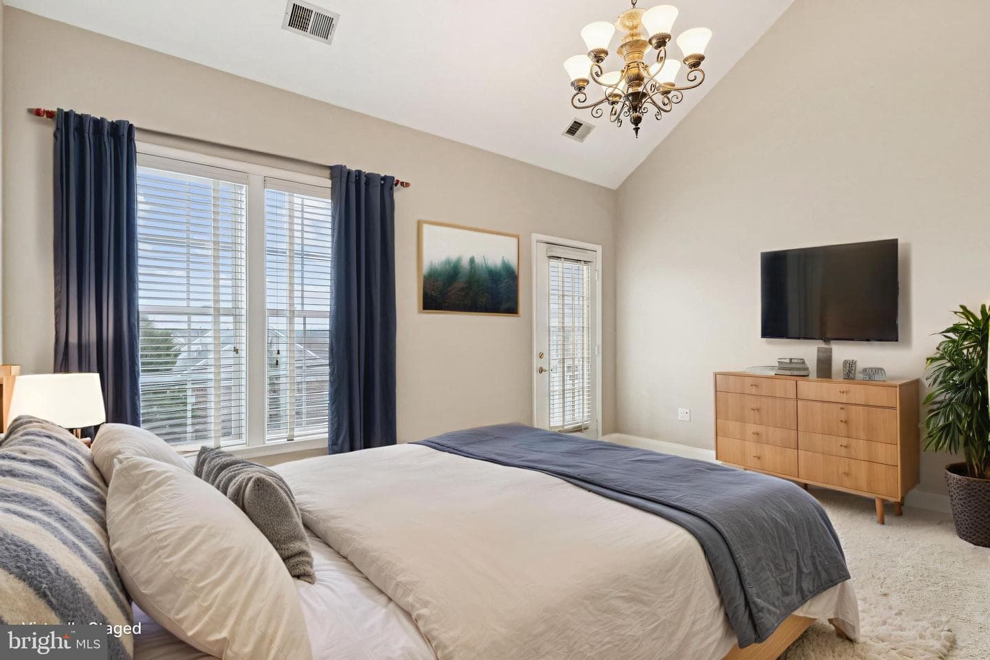305 Redland Boulevard #402 photo 6
