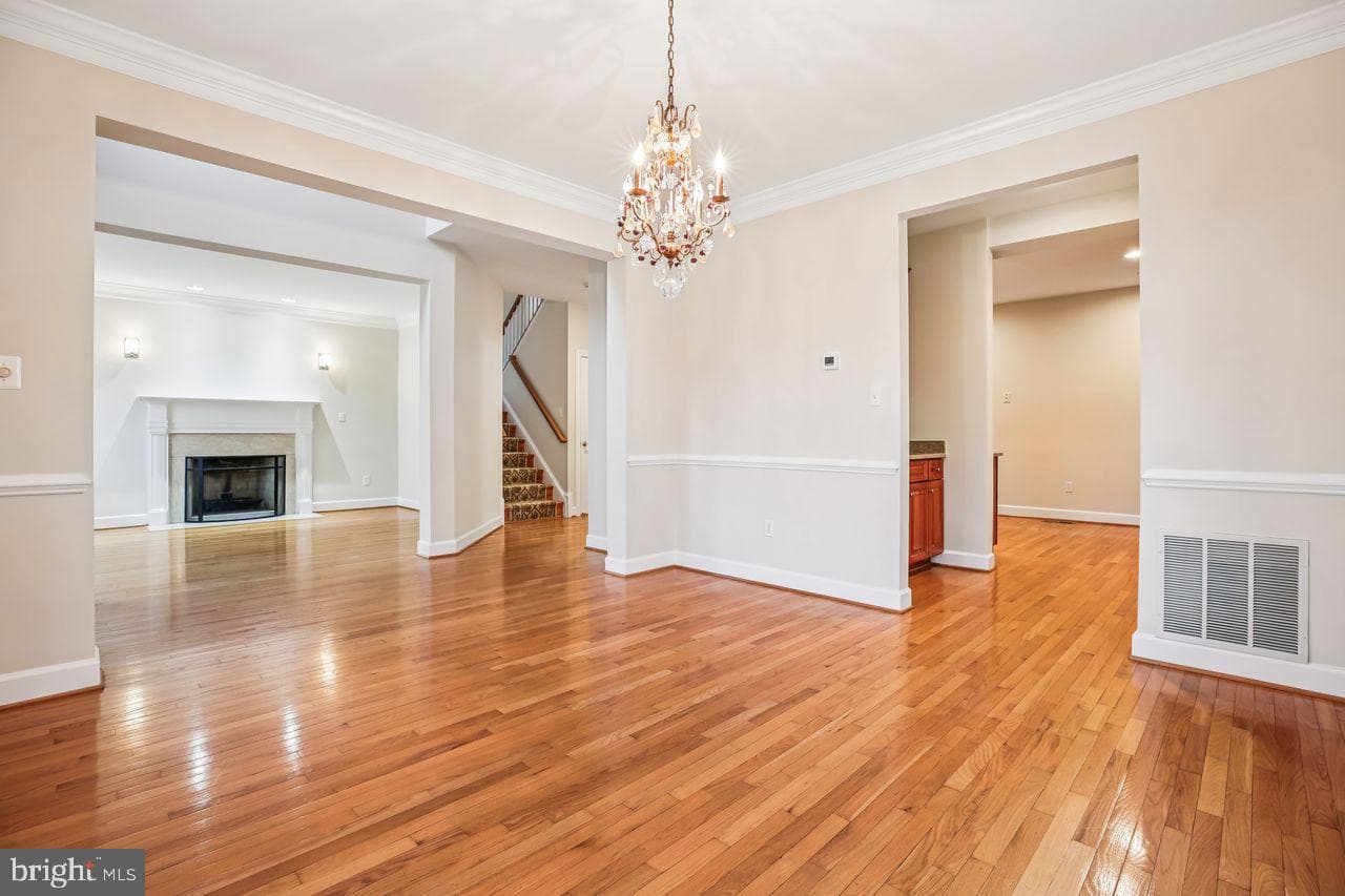 1105 Pleasant Circle photo 8