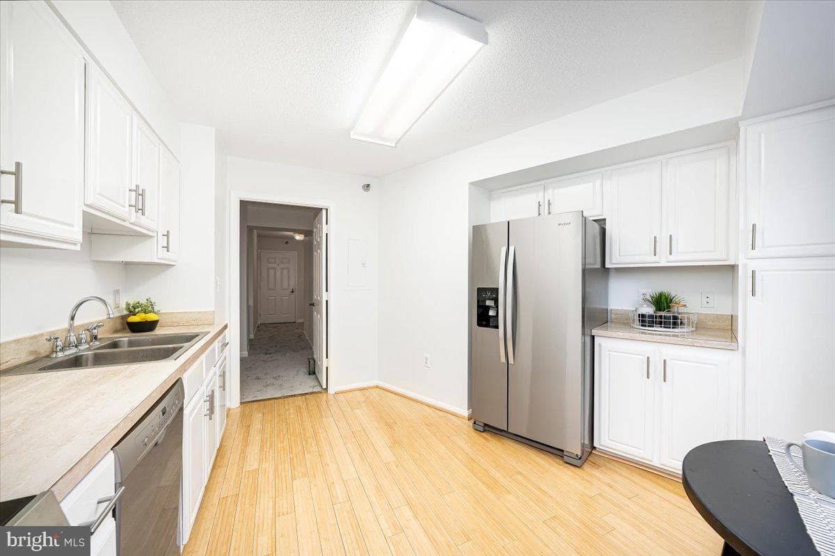 14805 Pennfield Circle #201 photo 12