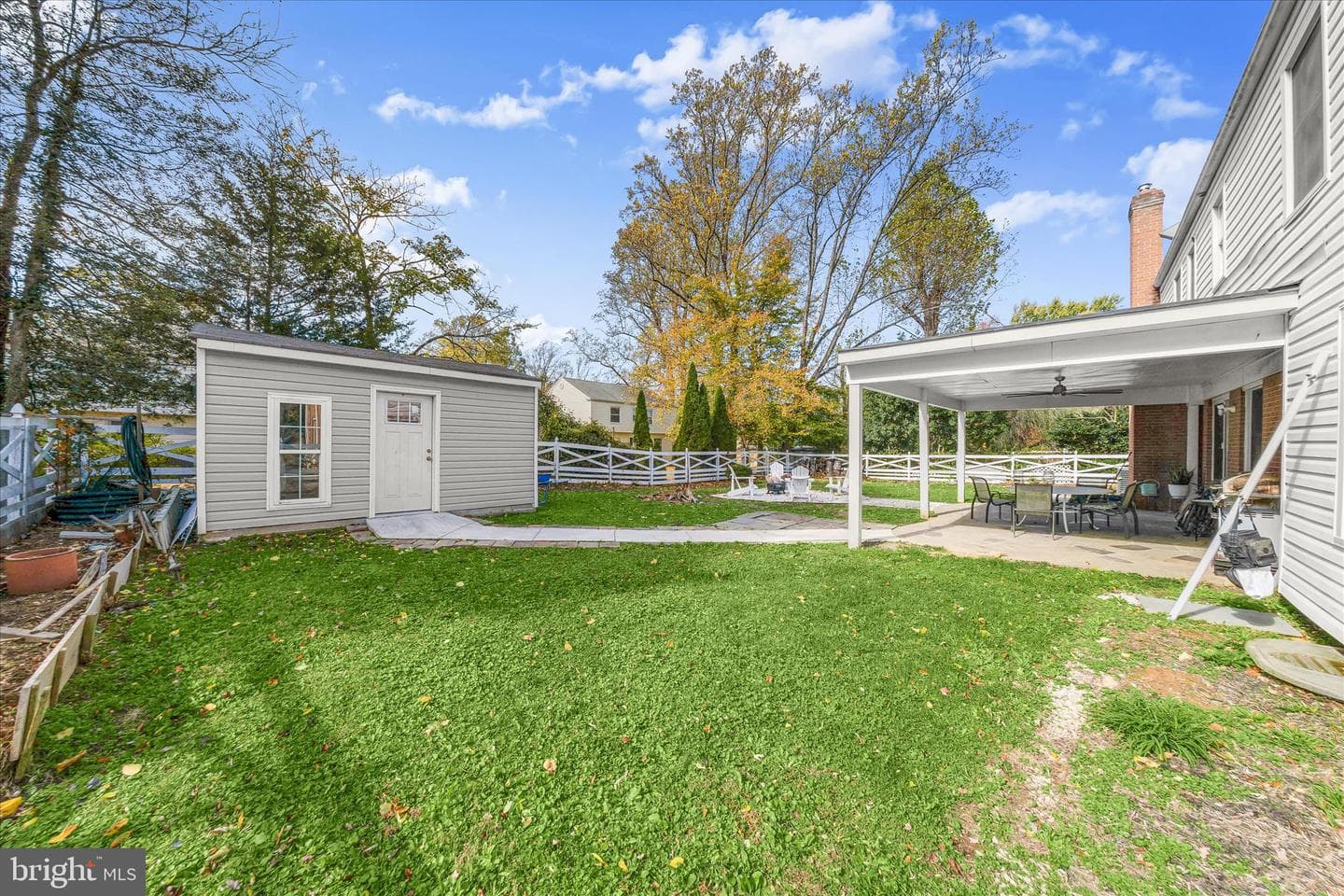 10712 Gainsborough Road photo 43