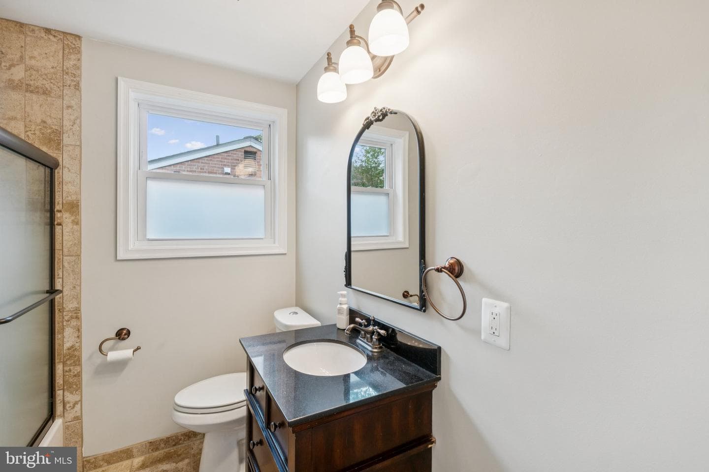 10109 Renfrew Road photo 23
