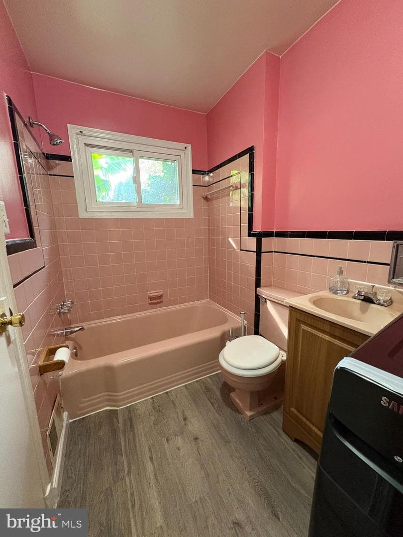 10229 Green Forest Drive photo 9